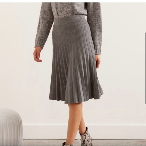 Modern Citizen Pleated Pull On Knit Skirt sz Small - Picture 2 of 5